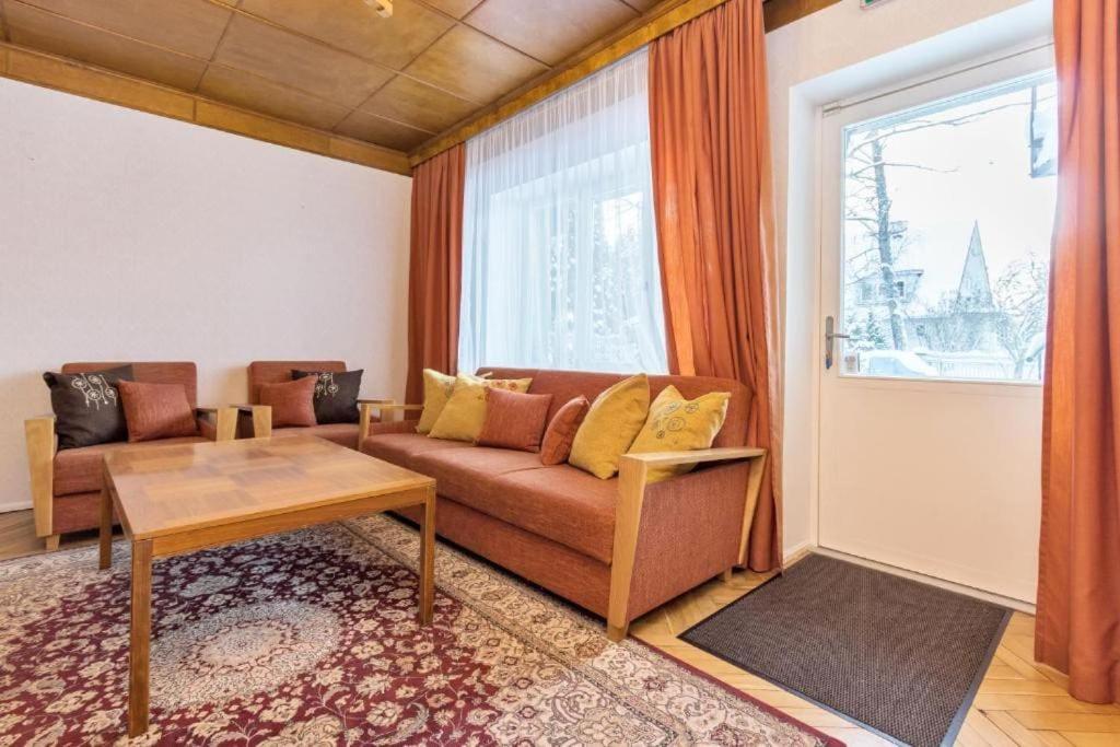 Villa Ernesaks - Private Yard And Grill Tallinn